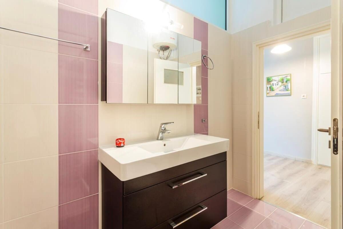 Kalamata Rose Nest - Urban Comfy Escape Exteriér fotografie